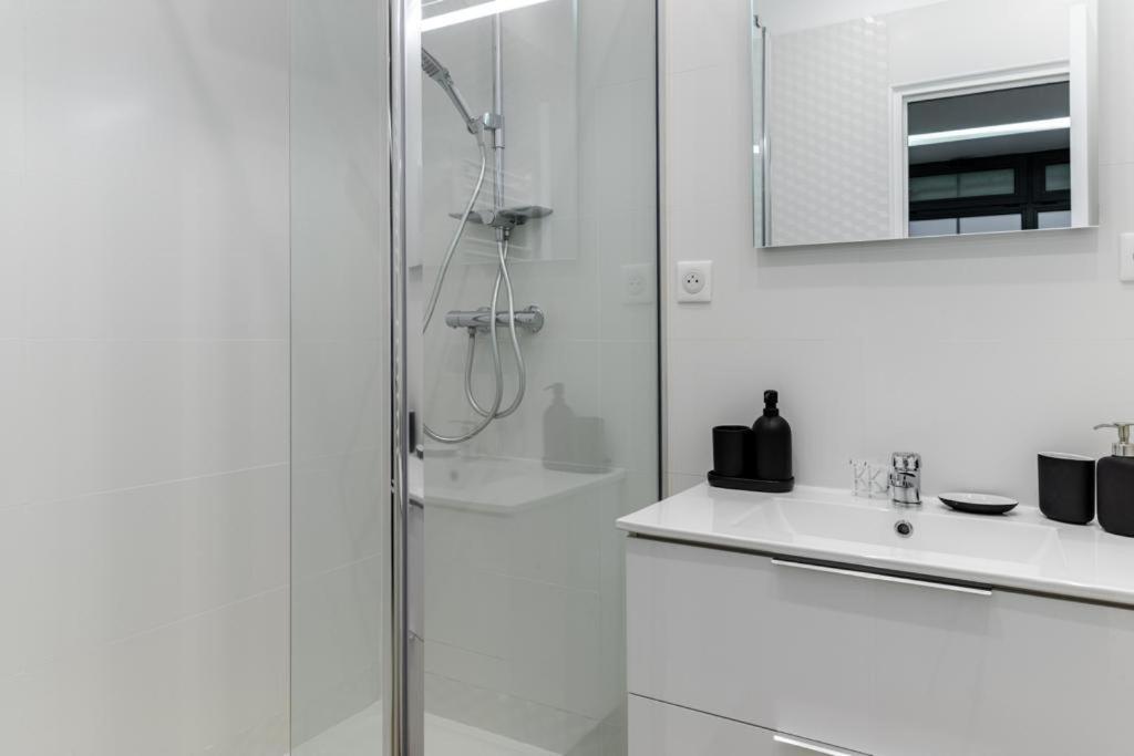 Hsh Batignolles Sauffroy Charming Apartment 8P Paris Exterior foto